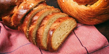 Brioche-like Sweet Bread (aka "Tsoureki")