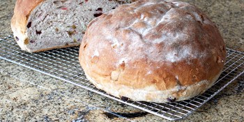 Fruit & nuts loaf