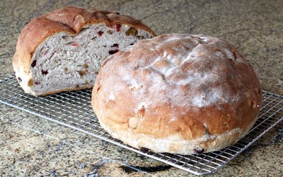 Fruit & nuts loaf