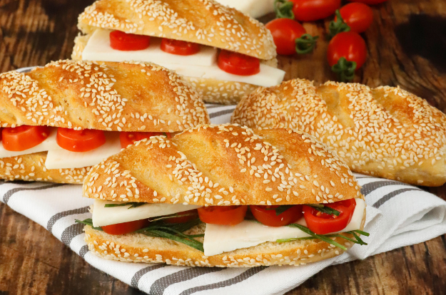 Rustic sandwich rolls — English