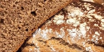 Traybake bread with yogurt