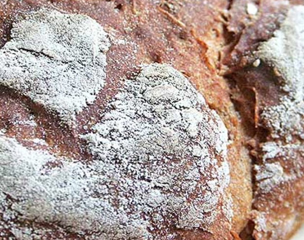 Rye bread with dense structure — English