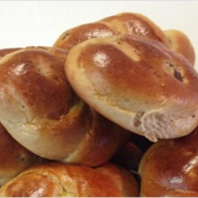 Raisin Buns