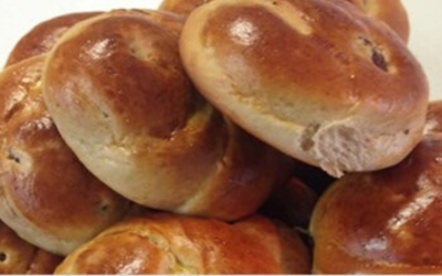 Raisin Buns