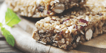 Grain blended Bars with Oat flakes and Hazelnuts