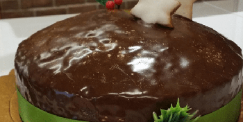 Spicy New Year's Day Cake