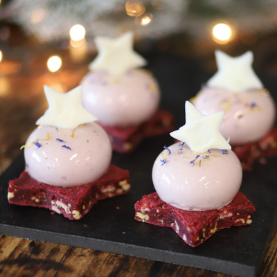 Christmas brownies with cream
