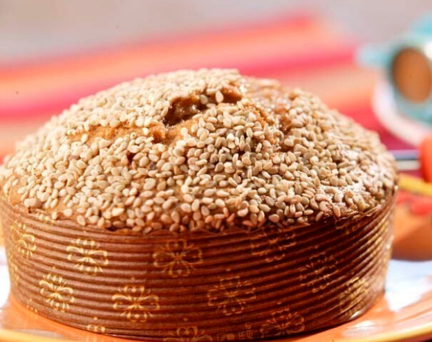 Raisins Cake — English