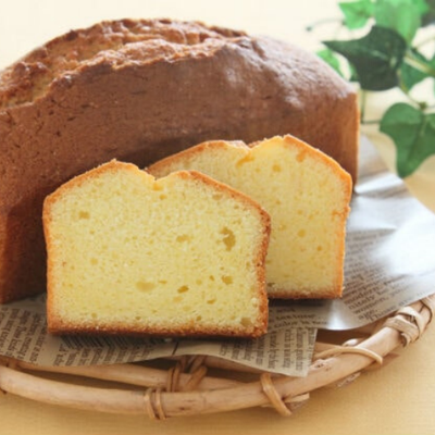 Moist vanilla cake
