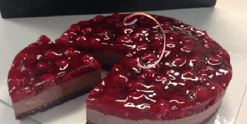 Chocolate & Red Cherry cheesecake