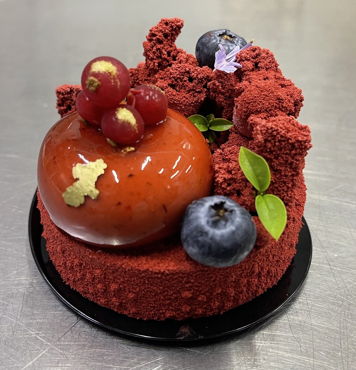 Red forest pastry tart — English