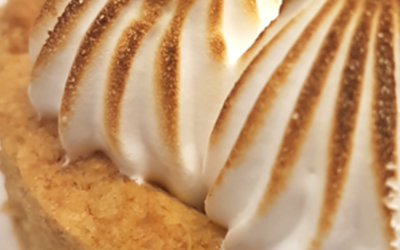Lemon tart with cream cheese