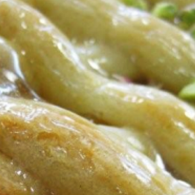 Apple tart with cream cheese