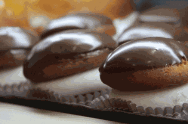 Greek Cream Puffs — English